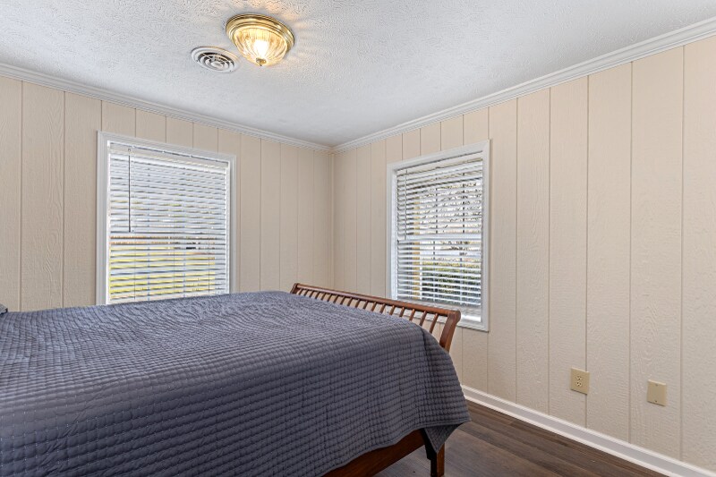 Building Photo - 2268 E Main St