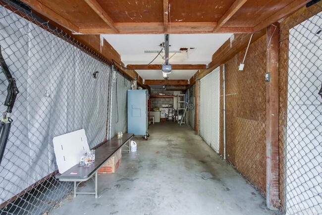 Building Photo - 9771 Mesa Springs Way