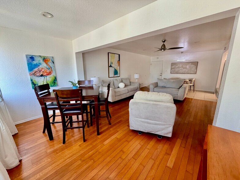 Living Room - 21320 Brinson Ave