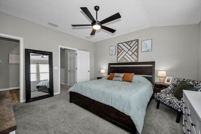Building Photo - 30179 Southwell Ln