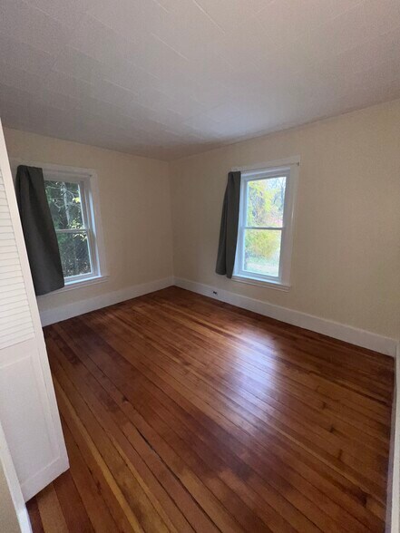 Building Photo - 18 Marion St