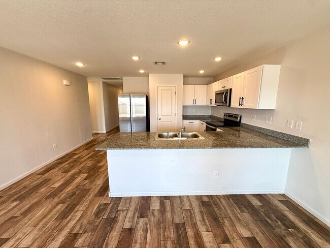 Building Photo - Beautifully Updated 4 Bedroom Home in Valley Springs Estates- Available Now!