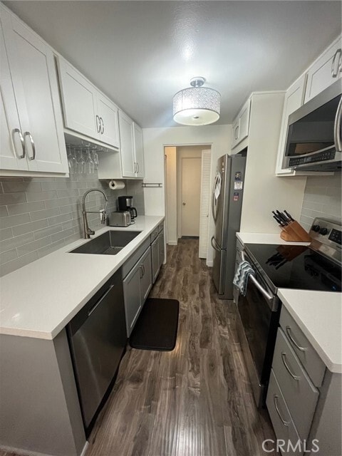 Building Photo - 3665 E 1st St