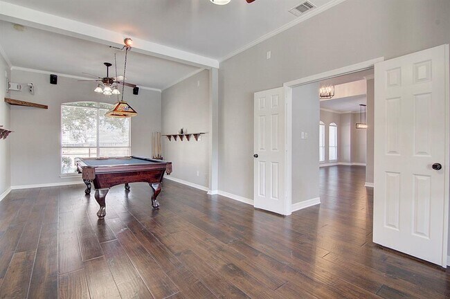 Building Photo - 4204 Lorimar Dr