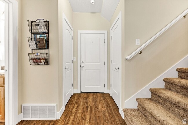 Building Photo - Townhome Rental in Spring Creek Community | Clubhouse, Pool & Community Amenities