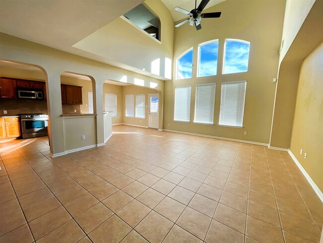 Building Photo - 26311 Meadow Dawn Ln