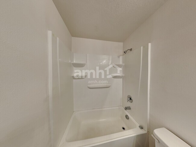 Building Photo - 812 Chatham Walk Dr