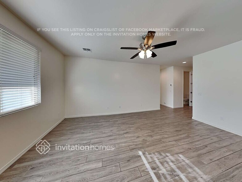 Building Photo - 35823 W Santa Monica Ave