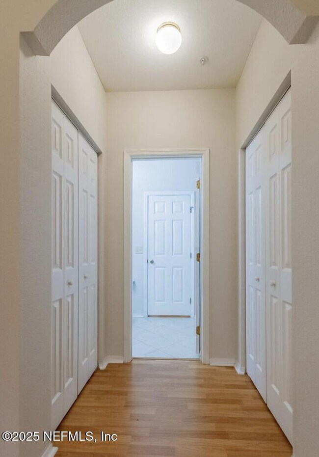 Building Photo - 13810 Sutton Park Dr N