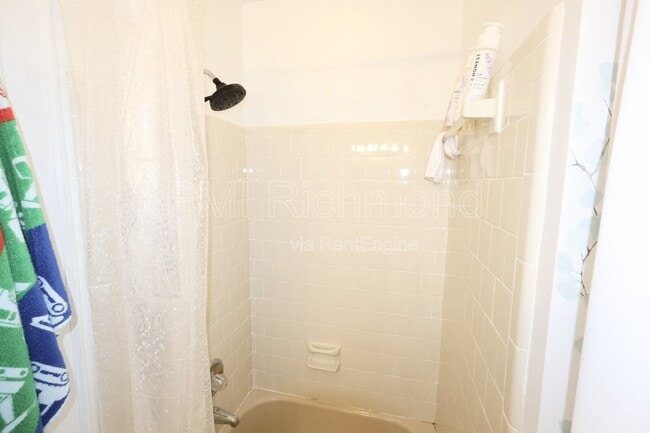 Building Photo - 10502 Crowncrest Ct