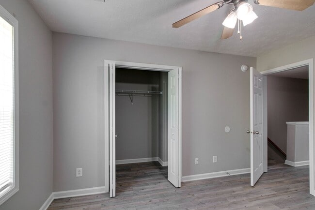 Building Photo - 821 Oak Arbor Ct