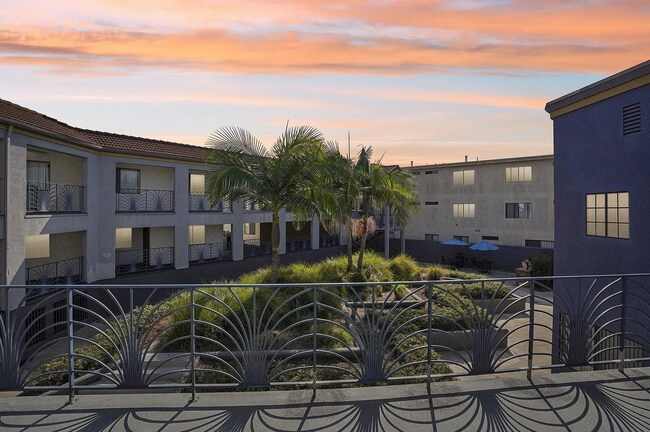 Building Photo - Chadron Apartment