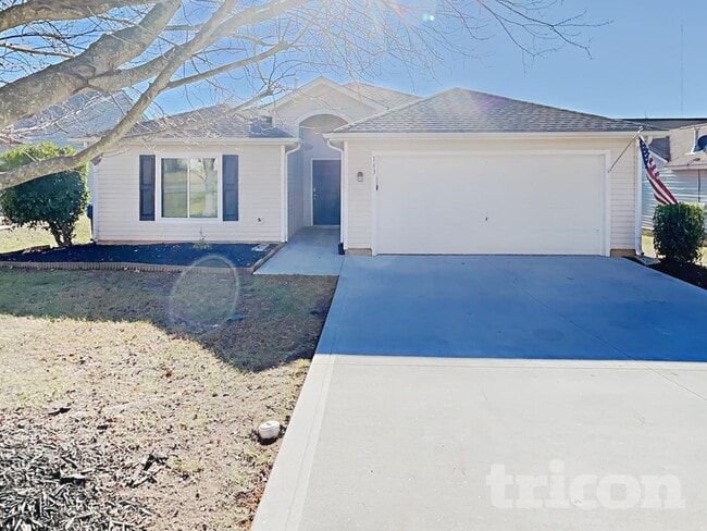Building Photo - 143 Markham Dr