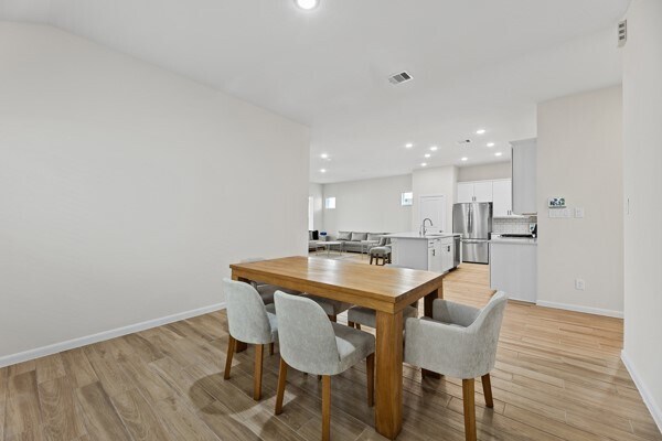 Building Photo - 17039 Luminous Ln