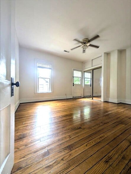 Back Bedroom Overview - 1106 George St
