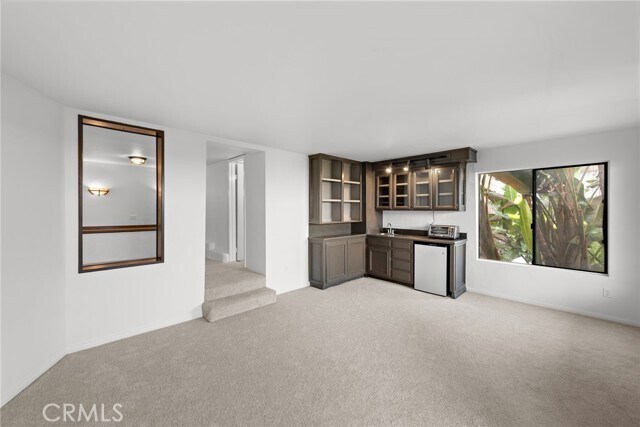 Building Photo - 1089 Baja St