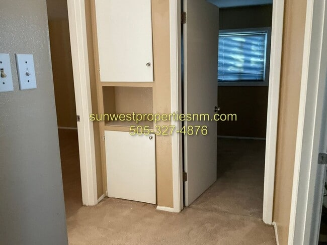 Building Photo - 2 Bedroom, 1 Bath house