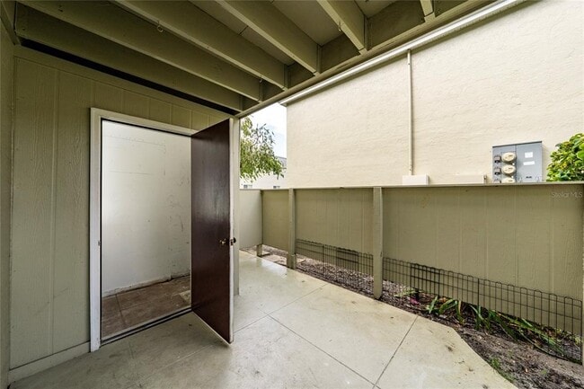 Building Photo - 525 Conway Rd