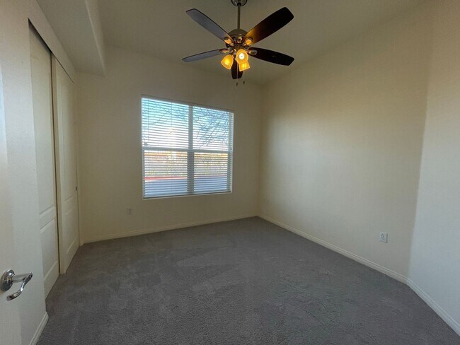 Building Photo - Coming Soon-2 Bedroom Unit in Manhattan Guard Gated Community!