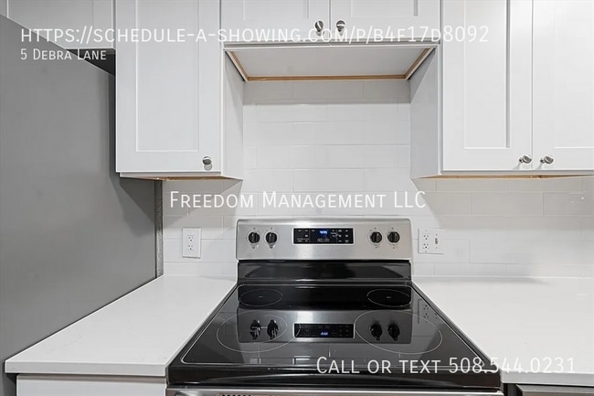 Building Photo - 5 Debra Ln