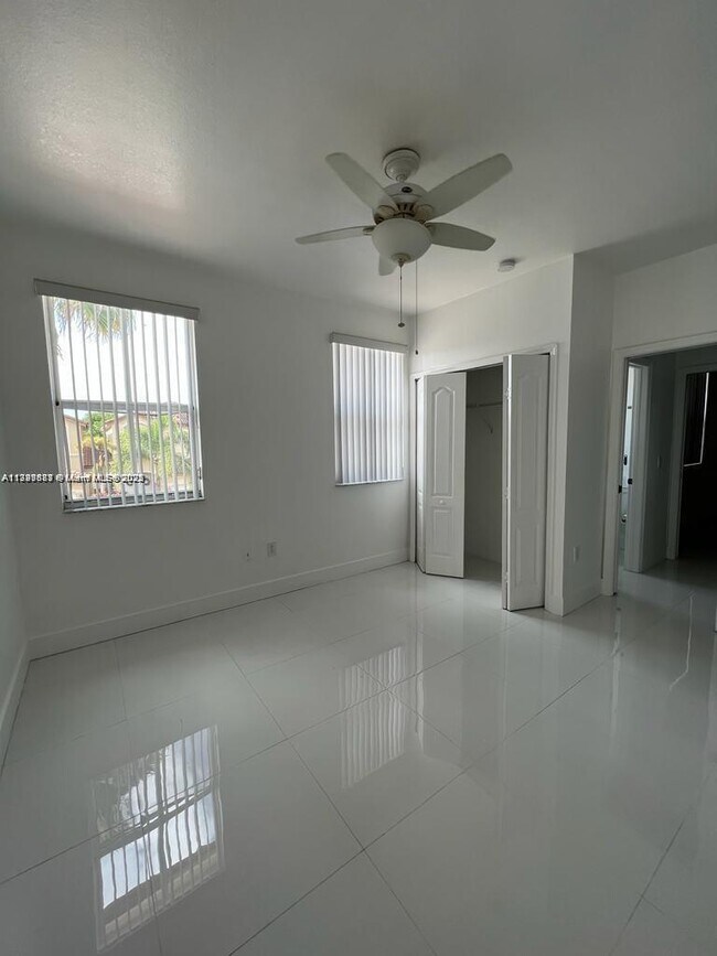 Building Photo - 11300 NW 74th Terrace