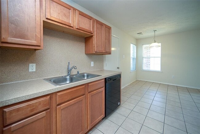 Building Photo - 1408 Sycamore Leaf Way