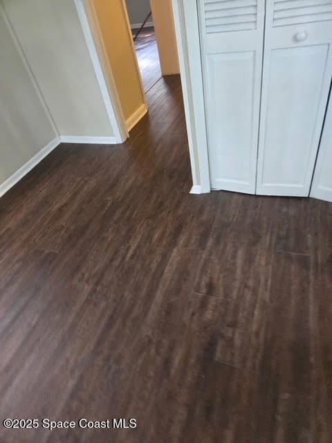 Building Photo - 1077 Shares Dr