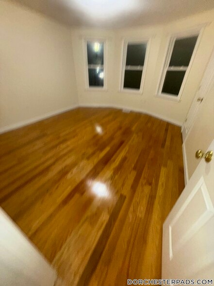 Building Photo - 207 Harvard St