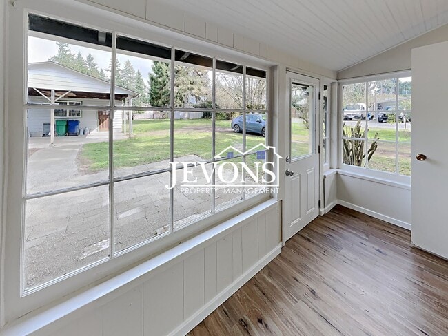 Building Photo - Jevons Property Management Presents 3 Bedrooms, 2.5 Bathrooms Two-Story Single-Family Home in New...