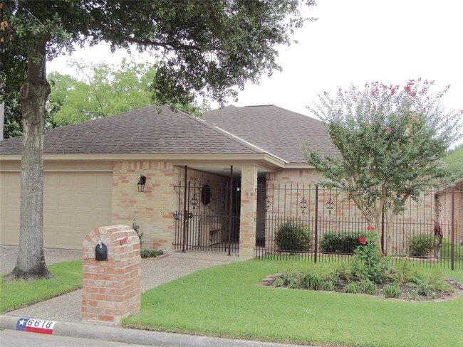 Primary Photo - 6618 Preston Trail Dr