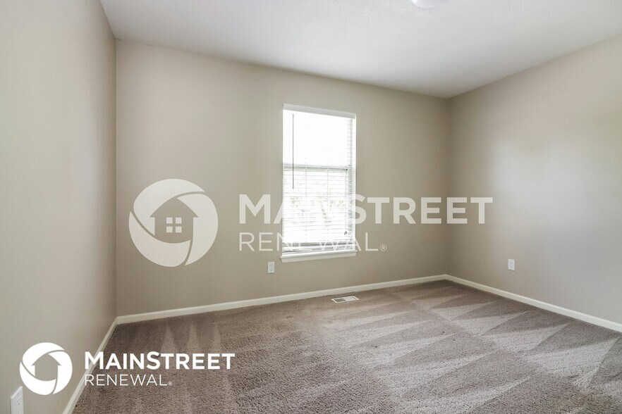 Building Photo - 121 E Remington Terrace