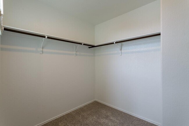 Building Photo - 7237 Spotted Leaf Wy