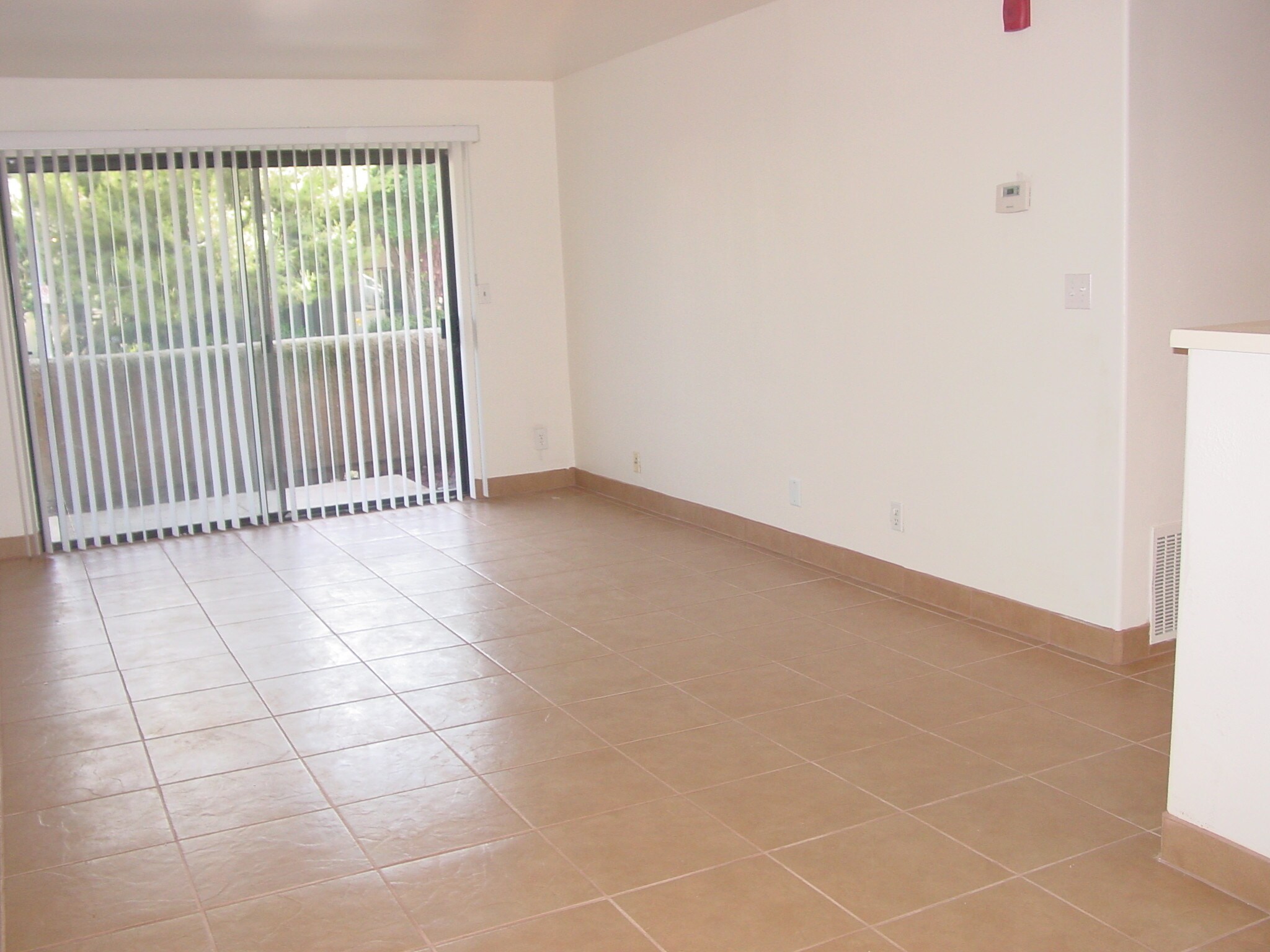 Building Photo - 22100 Burbank Blvd