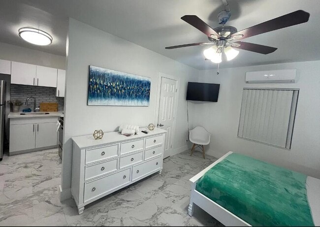 Building Photo - 201 S Ocean Blvd