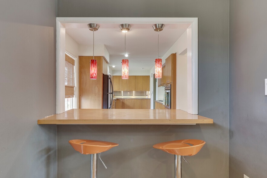 Building Photo - 111 McClellan Rd