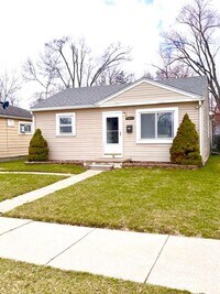 Building Photo - 6334 Hampden St