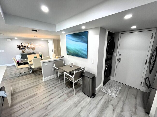 Building Photo - 3500 Galt Ocean Dr