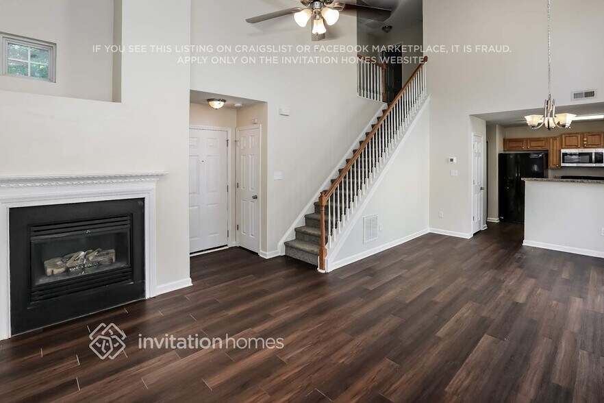 Building Photo - 8611 Meadowmont View Dr
