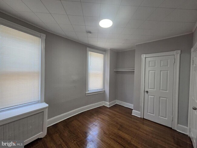 Building Photo - 633 E Allegheny Ave
