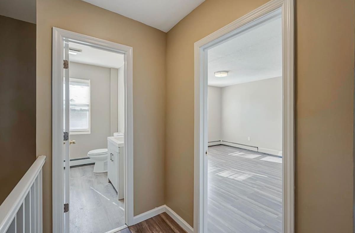 Building Photo - 79 Brook St