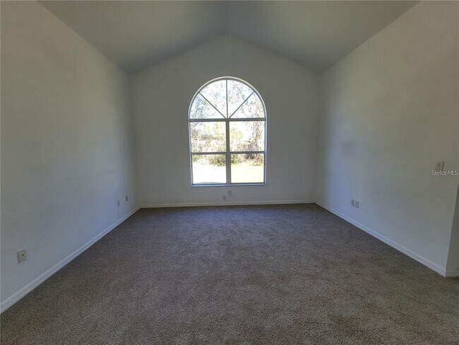 Building Photo - 30741 Pumpkin Ridge Dr