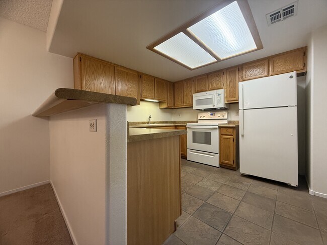 Building Photo - 3455 Erva St