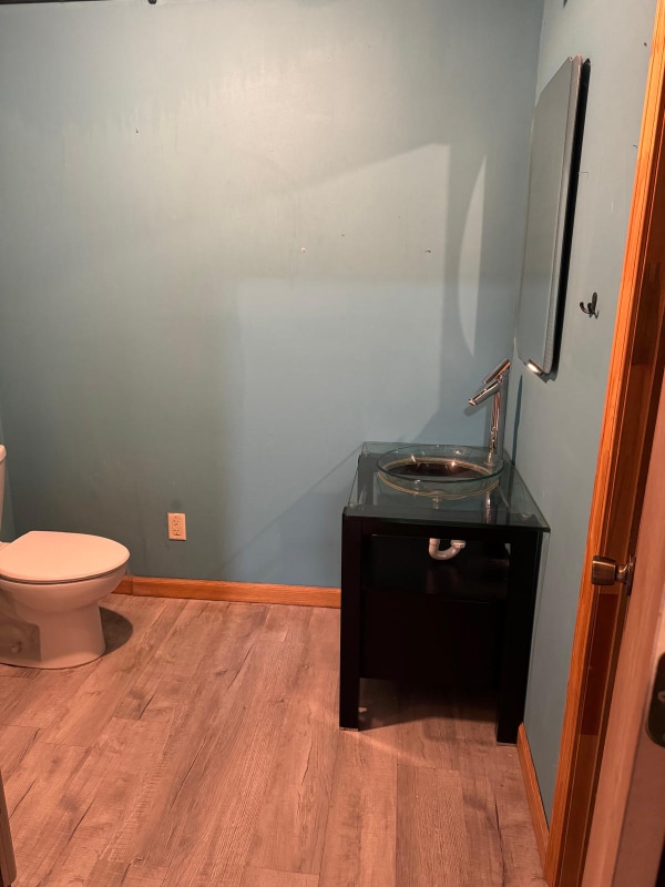 Building Photo - 1414 E Mart-Way Cir