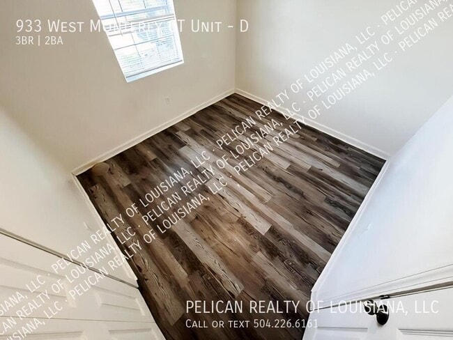 Building Photo - 933 Monterey Ct S