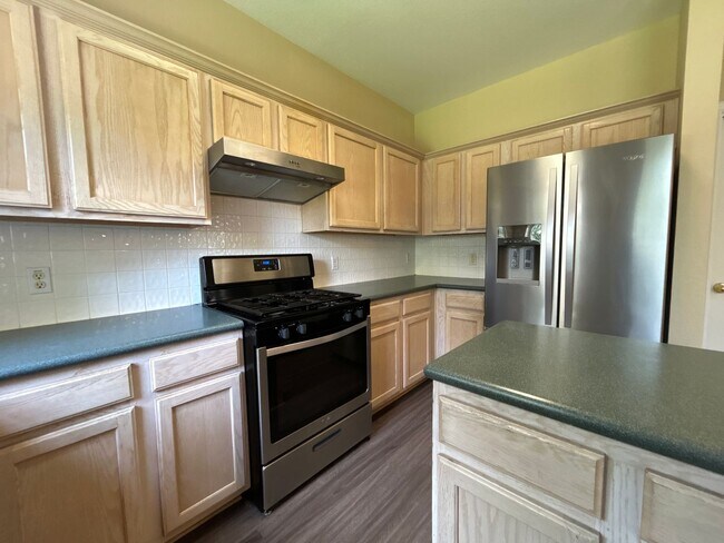 Building Photo - Charming 3BR Home with Modern Comforts and...