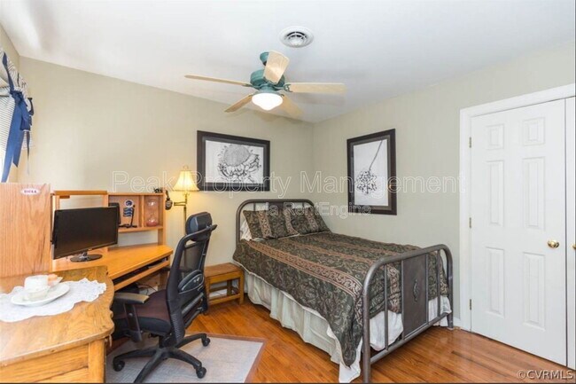 Building Photo - 12005 Sunrise Rd