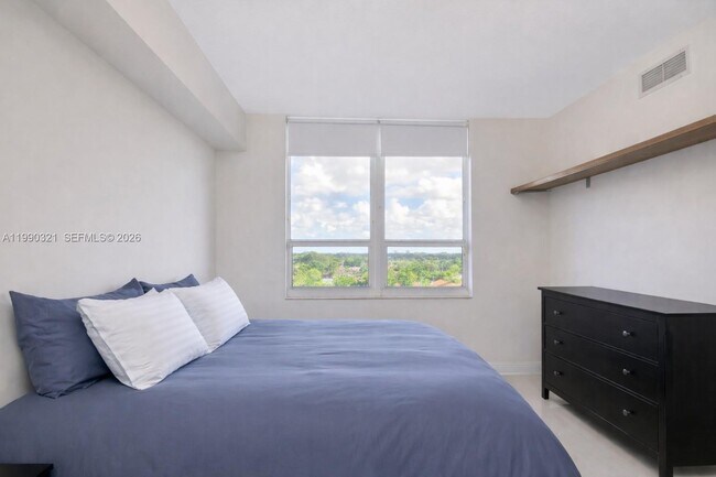 Building Photo - 3232 Coral Wy