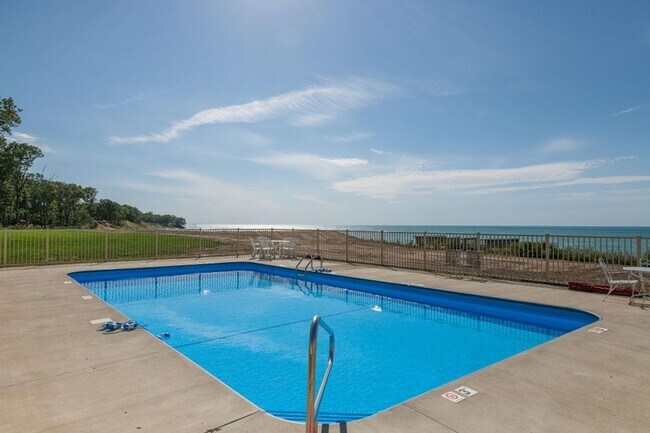 Building Photo - Two Bedroom Condo on Lake Michigan in Stevensville