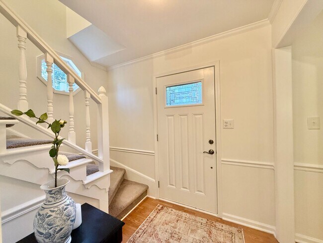 Building Photo - **OFFERING REFUNDABLE APPLICATION FEES & $200 MOVE IN PROMOTION** Updated 3BD, 2.5BA Raleigh Home...