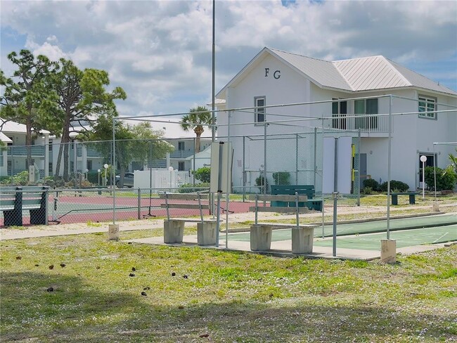 Building Photo - 6800 Placida Rd